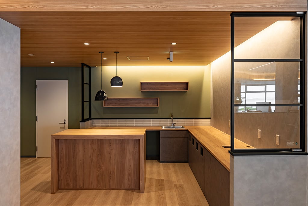 堅田電機株式会社内観